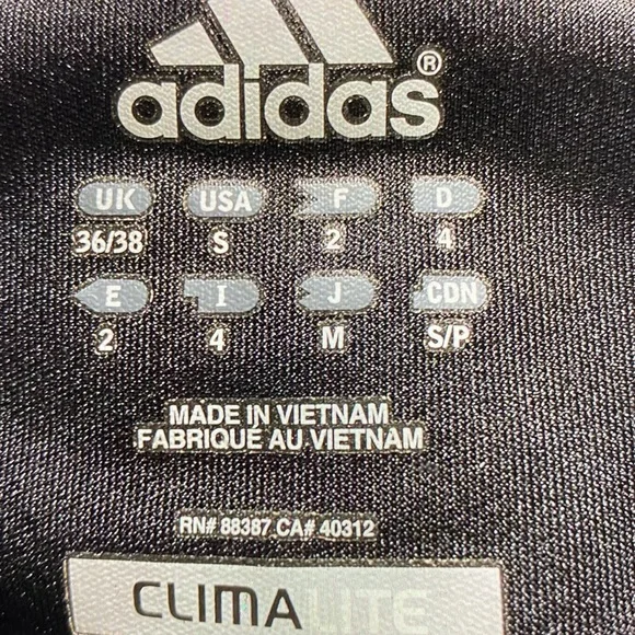 Adidas climate Athletic shirt black with white stripes size Small - Picture 6 of 6